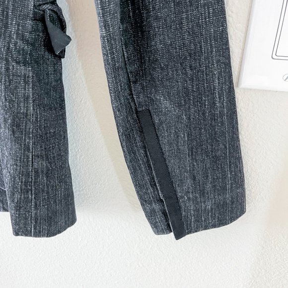 Kenneth Cole New York Black Denim Blazer with Black Piping for a Night Out - Picture 4 of 6